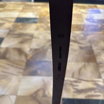 Derimod Kemer Demiri Durduğu Yerde Parçalandı