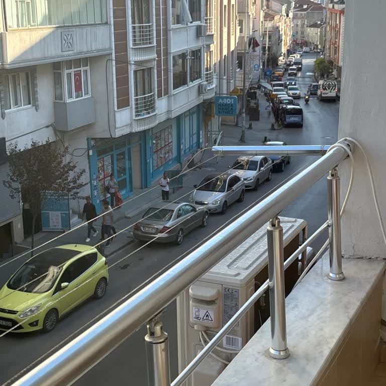 Eyüpsultan Belediyesi Bina Dışında Kalan Klimamın Dış Ünitesine Yan Komşudan İtiraz, Şikayet