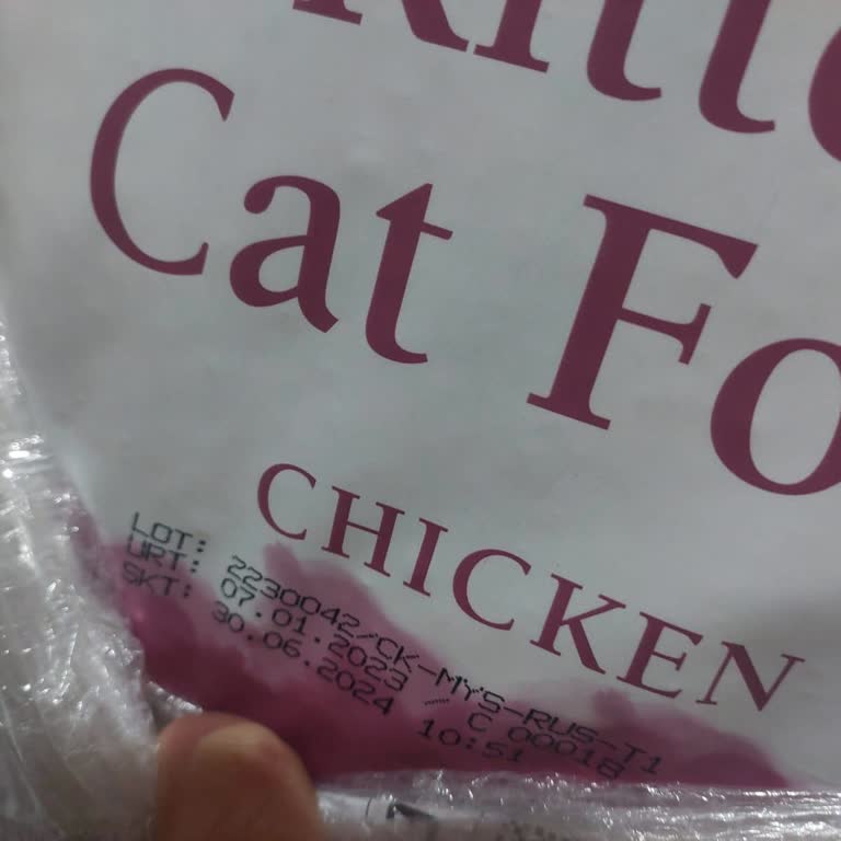 Maskotpet Tarihi Geçmiş Kedi Maması Gönderdi