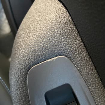 Renault Kusurlu Araç Teslim Etti