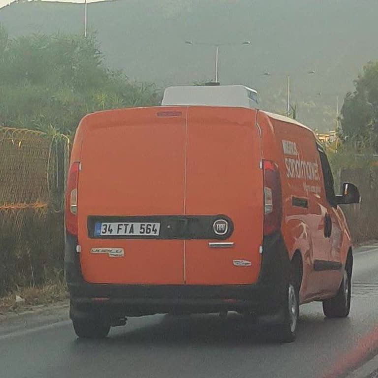 Migros Sanal Market Aracı Trafik Kurallarını Hiçe Sayıyor