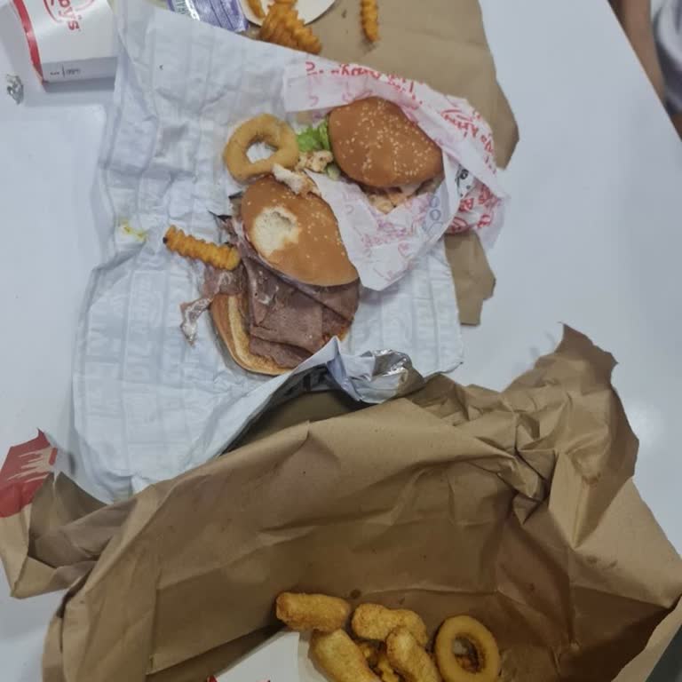 Arbys Bozuk Ve Sorunlu Yemek Gönderdi