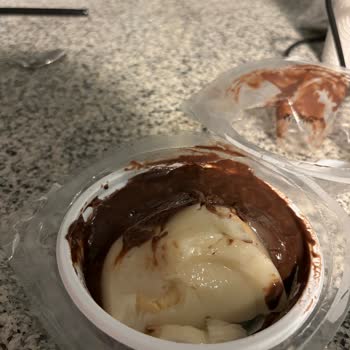 A101 Bozuk Profiterol Satıyor