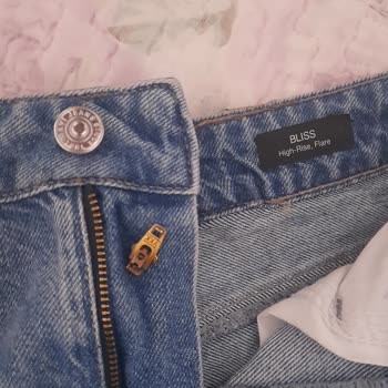 Mavi Fermuarın Yerinden Çıkması