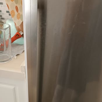 Profilo Buzdolabında Paslanmalar Var