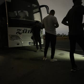 Zümrüt Turizm Otobüs Arızası Ve Mağduriyet