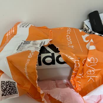 hepsiJET Kargoyu Resmen Parçalamışlar