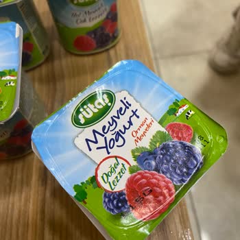 Sütaş Bozuk Meyveli Yoğurt