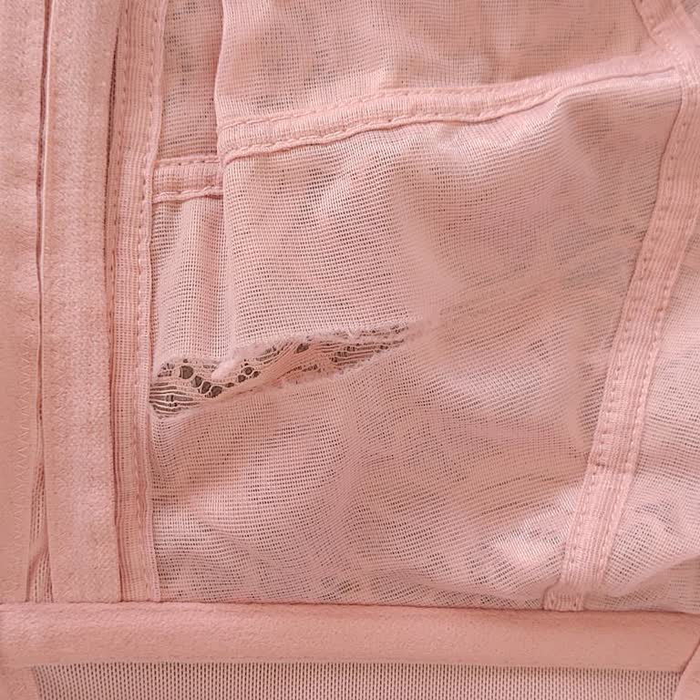 Suwen Yırtık Ürününü Değiştirmeyi Kabul Etmedi!