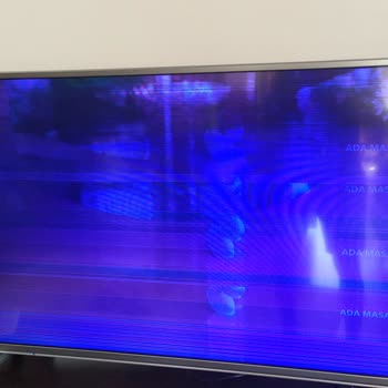 Grundig Televizyon Roma 49" Gcu 7905A 3 Yılda Bozuldu