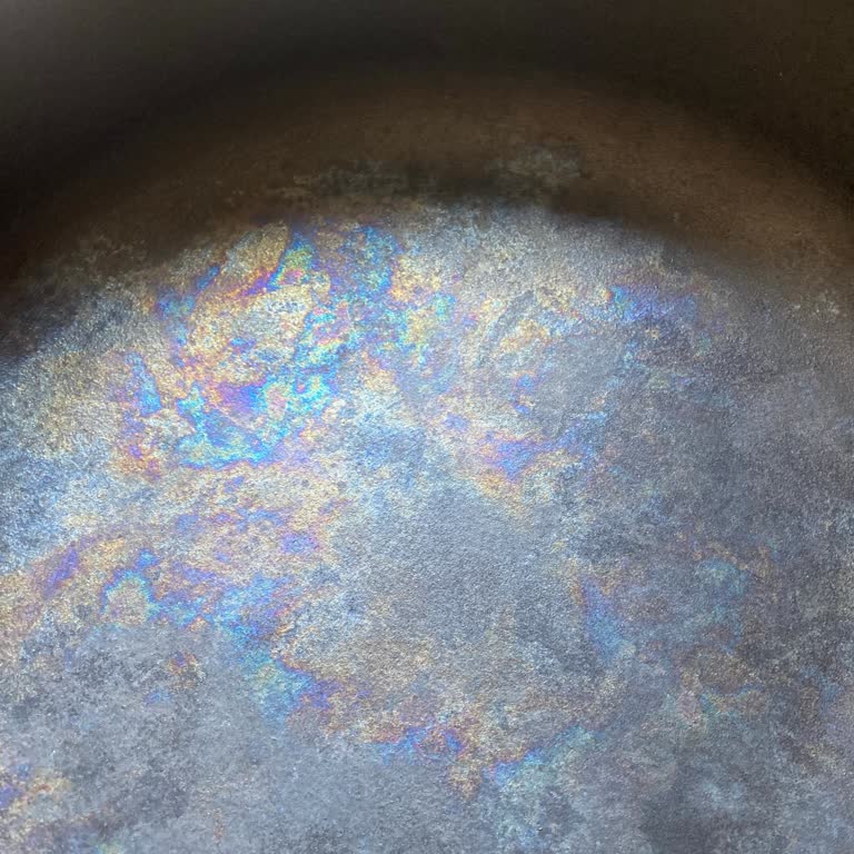 Lava Döküm Tencere Taban Renk Değişimi