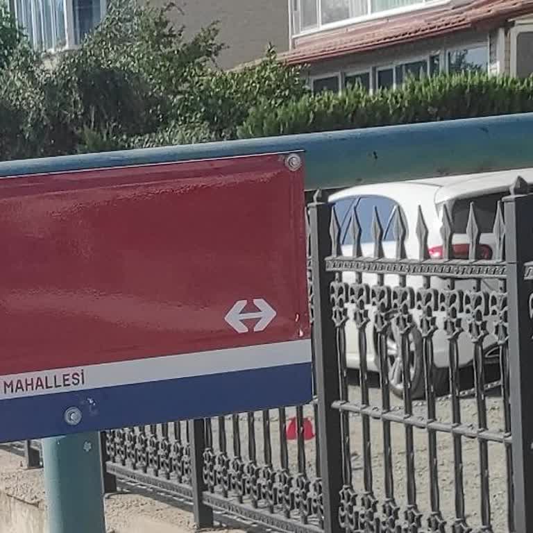 Edremit Belediyesi Çamlıbel Mahalle Muhtarı, Bölgeye Turist Girişini Engelliyor