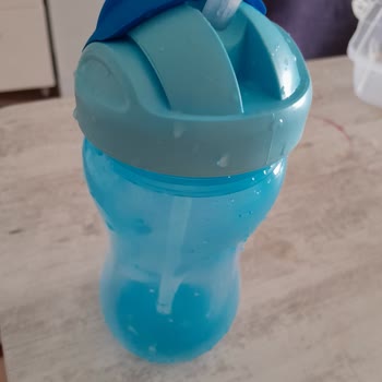 Wee Baby Mavi Suluk Koku Yapıyor