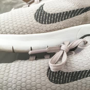 FLO Ayakkabı FLO Dan Aldığım Nike Ayakkabı Daha 4 Ay Olmadan Yırtıldı!