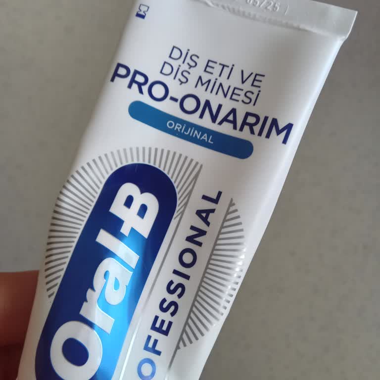 Oral B Diş Macunu Yara Yapıyor