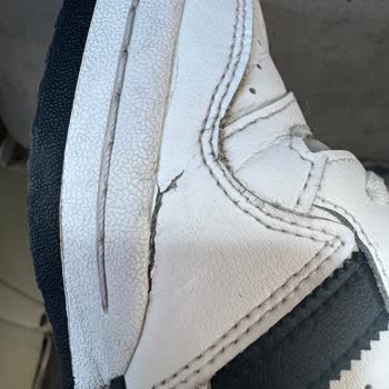 SuperStep 3850 TL'lik Adidas Ayakkabı 6 Ayda Yırtıldı, Mağduriyetim Giderilmiyor