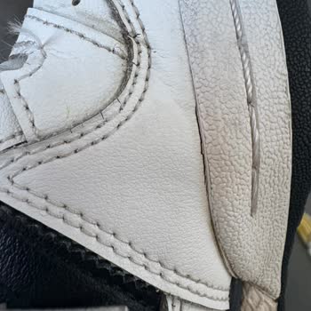 SuperStep 3850 TL'lik Adidas Ayakkabı 6 Ayda Yırtıldı, Mağduriyetim Giderilmiyor