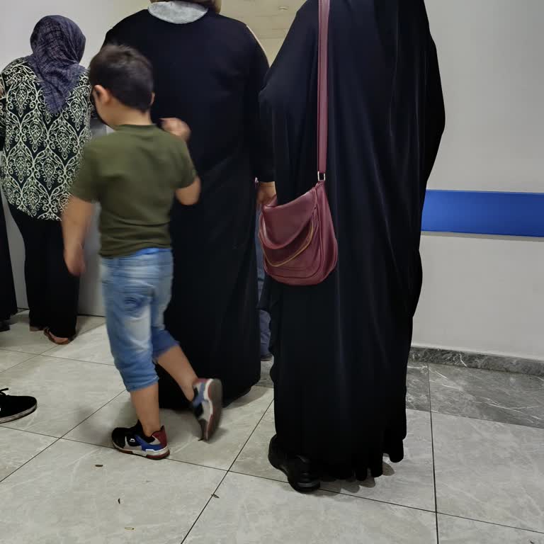 İnayet Topçuoğlu Hastanesi Hastanede Kuyruk Çilesi Ve İlgisiz Personel