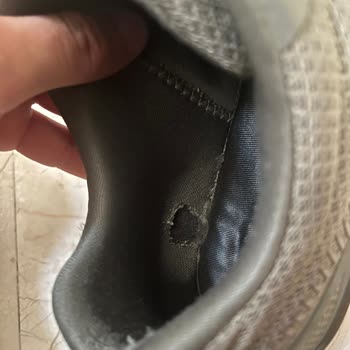 Skechers Ayakkabı İç Astar Yırtılması