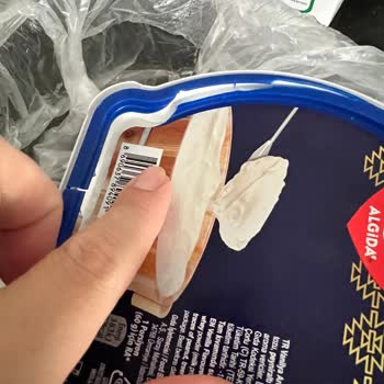 Şok Dondurmanın Kapağı Yok Poşet Bağlamış Siparişime Eklemişler