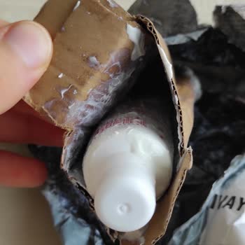 Doa Kozmetik Güneş Kremi Patlamış Halde Geldi