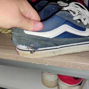 FLO Ayakkabı FLO'dan Aldığım Vans Ayakkabının Arkası Açıldı Ve Destek Hüsranı