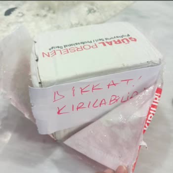 Sürat Kargo Tabaklarımı Top Oynar Gibi Kırmış