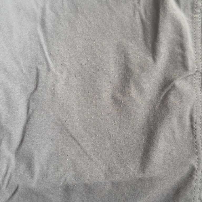 Gözalan Group 1 Yıl Garantili Adı Altında Satılan Ürünün 10 Defa Giymeden Tüylenmesi