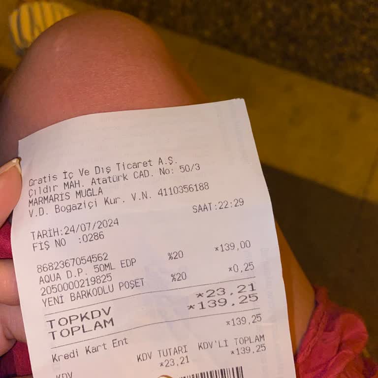 Marmaris Gratis Çalışanının Çirkin Davranışı