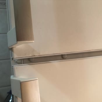 Bosch Boş Buzdolabım Oksitlenmiş