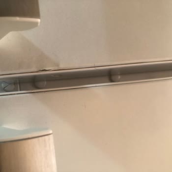 Bosch Boş Buzdolabım Oksitlenmiş