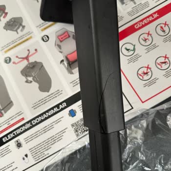 İtopya Bilgisayar İtopya'dan Alınan Oyuncu Koltuğunda Kırık Parçalar Ve İade Sorunu