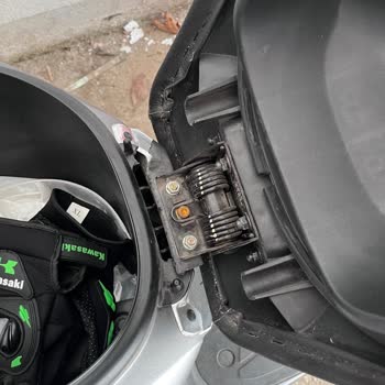 KYMCO New People Kırık Bagaj Havuzu