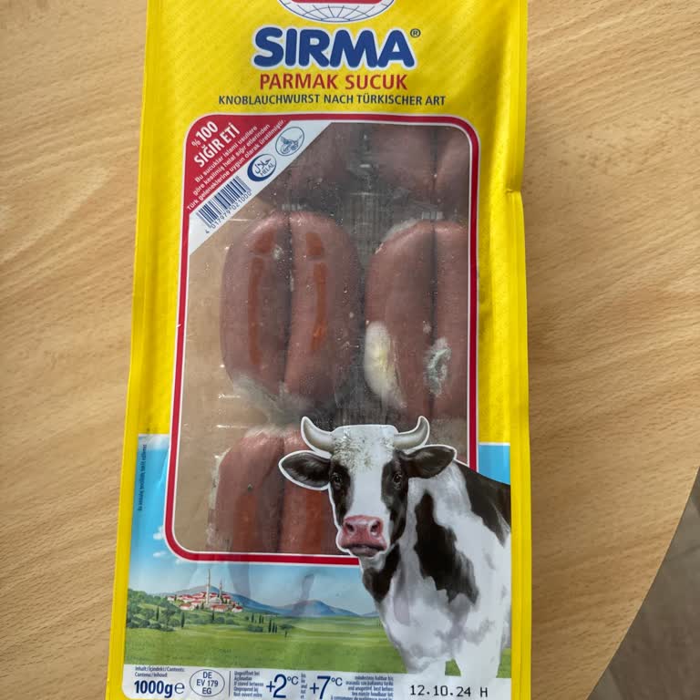 Egetürk Sucuk verdorbene Wurst in original verschlossener Verpackung in Şok Markt Köln erhalten