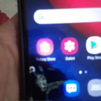 Samsung Telefonda Mürekkep Akması Ve Ekran Kararması