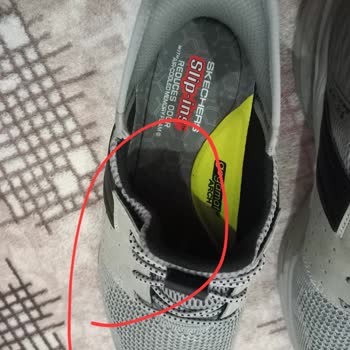 Skechers Defalarca Uyarmama Rağmen Yine Defolu Ürün Gönderildi