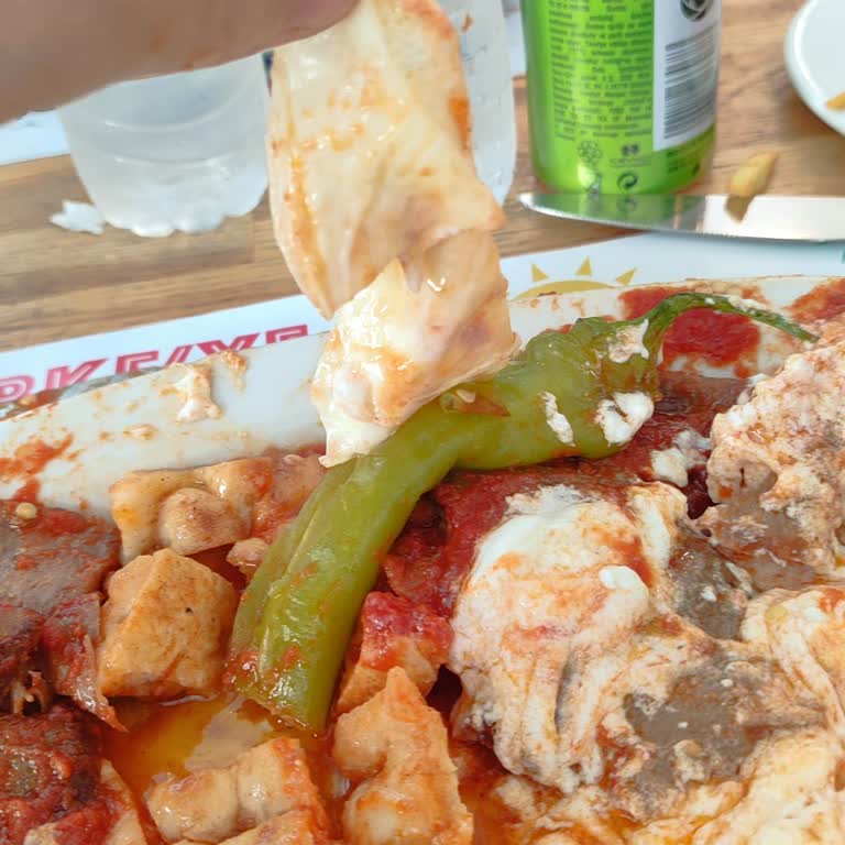 Van Avm Peçete Görünümlü Kaymak