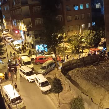 Emniyet Genel Müdürlüğü Gece Sorunsuzca Halka Rahatsızlık Verenlere Polis Müdahale Etmedi!