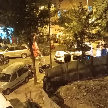 Emniyet Genel Müdürlüğü Gece Sorunsuzca Halka Rahatsızlık Verenlere Polis Müdahale Etmedi!