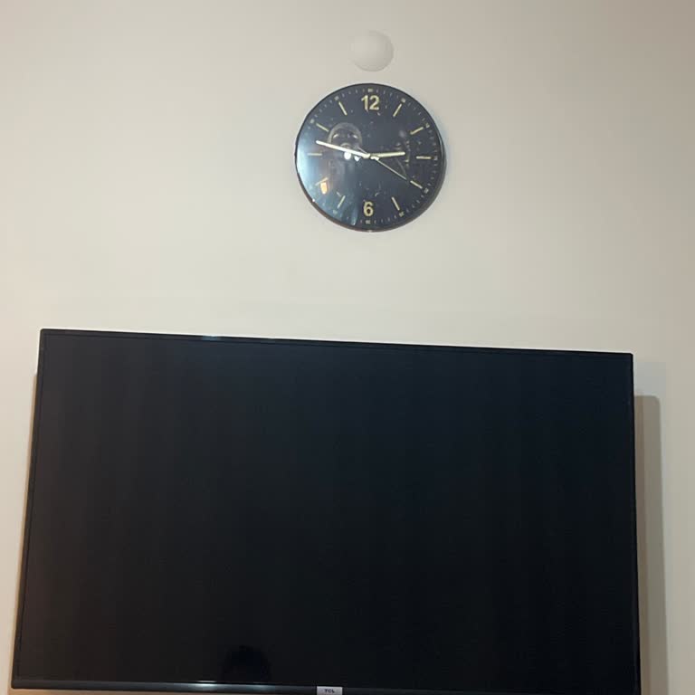 TCL TV Ekran Kapandı Açılmıyor