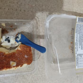 A101 Hanımdan Markasının Kazandibi Tatlısından Bir Parça Çıktı