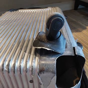 Проблема с поломанным чемоданом от Turkish Airlines