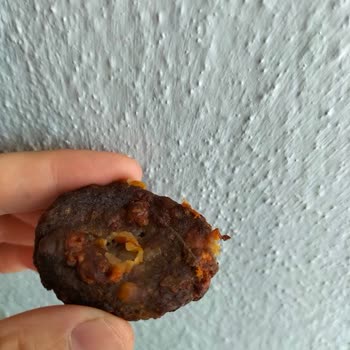 BİM Emin Kaşarlı Köfteden Kıl Çıktı