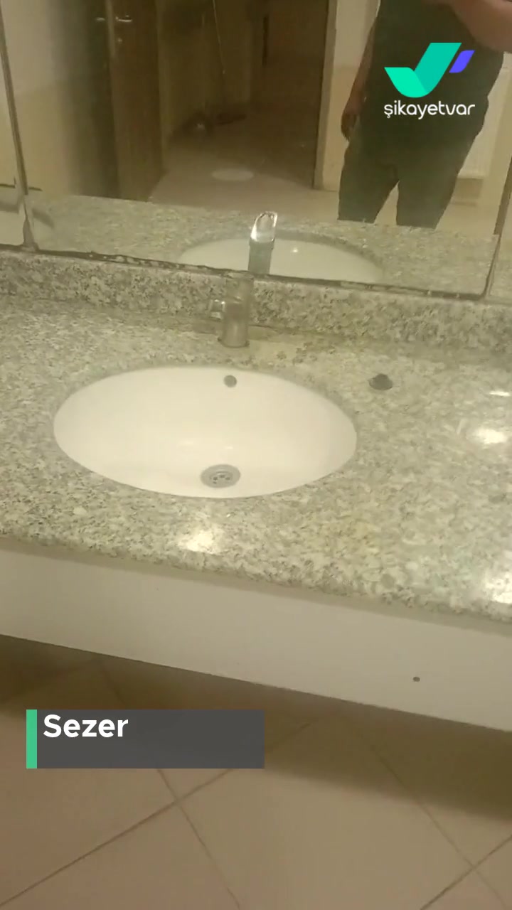 Edirne Sultan 1. Murat Devlet Hastanesi Tuvaletler Leş Gibi! videonun kapak resmi