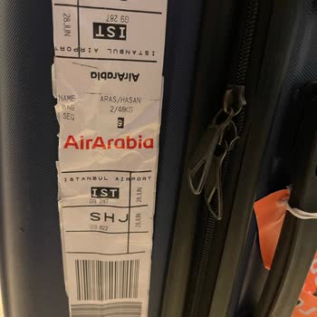 Air Arabia - поврежденный багаж на рейсе