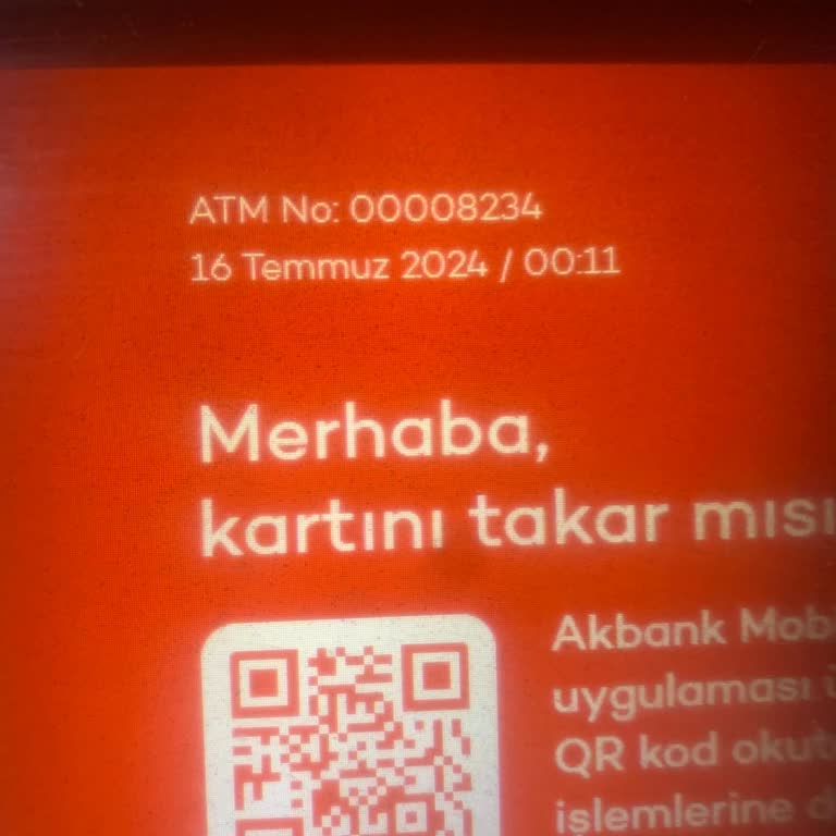 Akbank ATM Sinde Alıkonulan Paranın 10 Gün De Hesaba Aktarılamaması