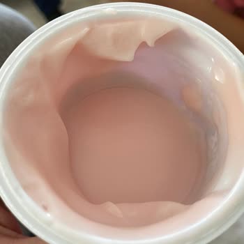 Danone'nin Çilekli Yoğurdu Tam Bir Hüsran.