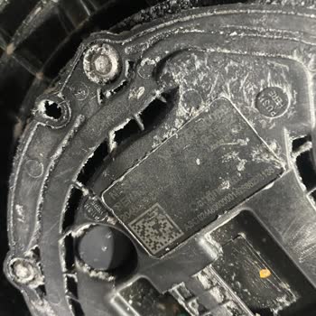 Emirates: Поврежденный багаж на рейсе из Дубая в Турцию