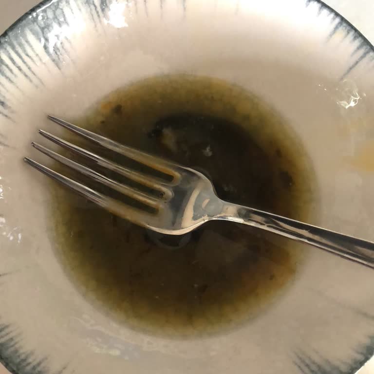 Gross 16 Çürük Yumurta Çıktı