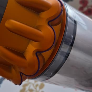 Dyson V15 Çekim Gücü Azaldı, Garantisi Devam Ediyor, İlgilenen Yok!